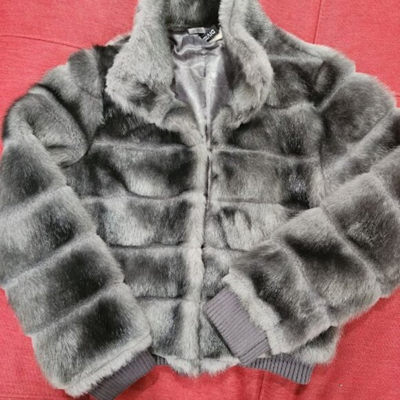 DIVIDED by H&M | Faux Fur Grey Bomber Jacket (Size 6) - Picture 7 of 7